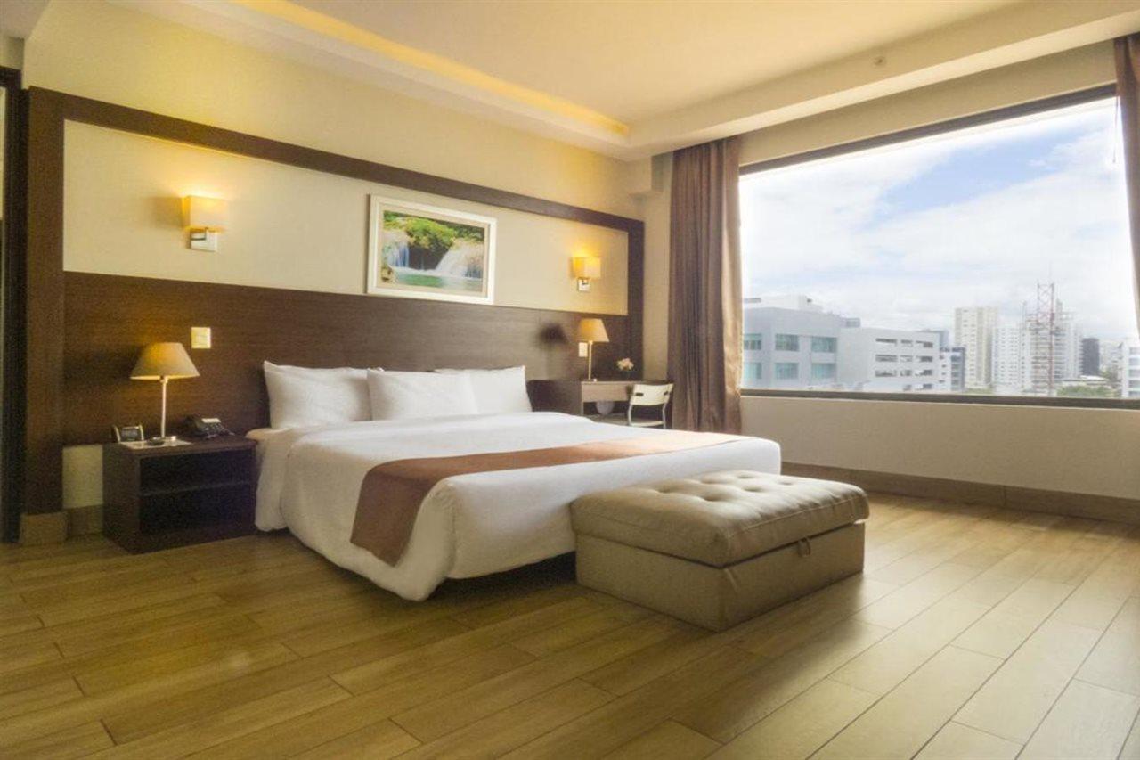 Weston Suites Hotel Santo Domingo Eksteriør bilde