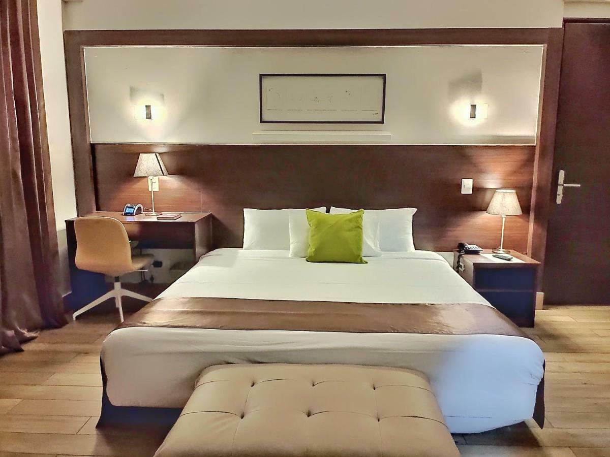 Weston Suites Hotel Santo Domingo Eksteriør bilde